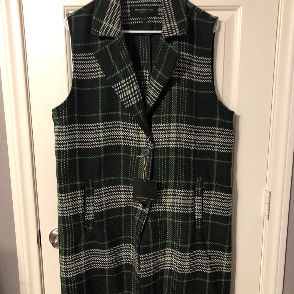 Marc New York Green Plaid Sleeveless Vest